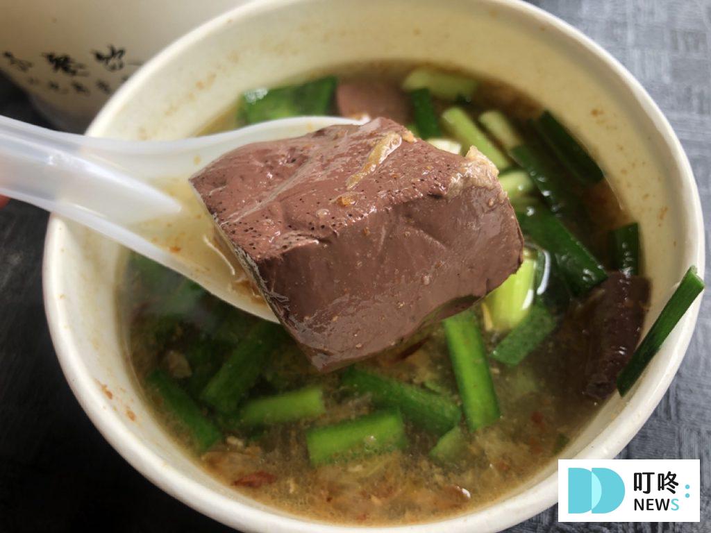 一甲子餐飲|台北必比登美食:祖師廟旁神級焢肉飯!入口即化、肉香四溢,萬華在地的好味道! 一甲子餐飲_豬血