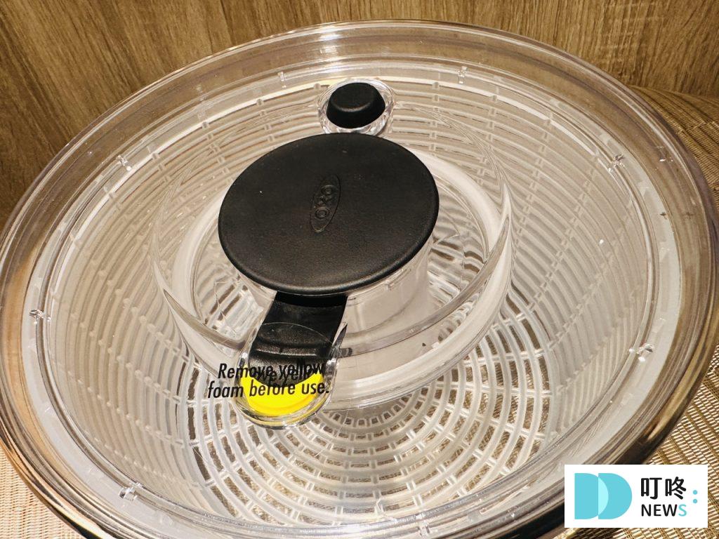 OXO 蔬菜脫水器_固定鎖