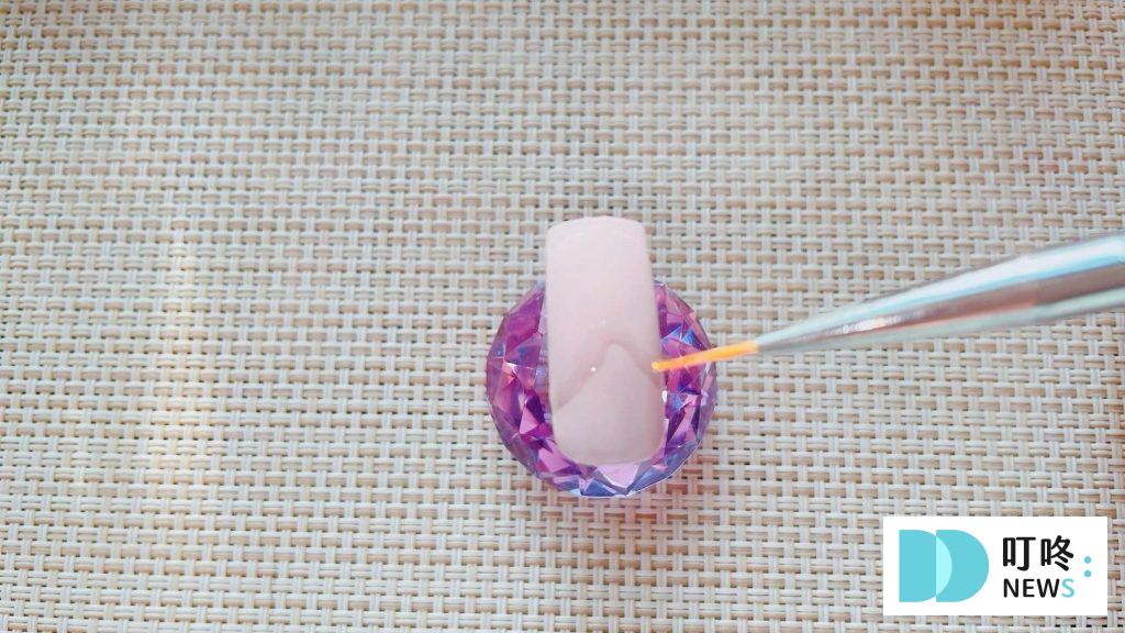 鏡面粉美甲造型教學:鏡面粉怎麼用?鏡面粉順序及鏡面粉專用膠推薦 鏡面粉美甲造型教學7