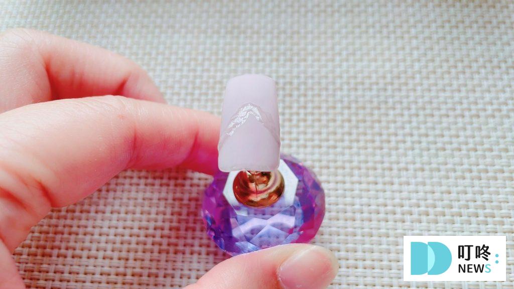 鏡面粉美甲造型教學:鏡面粉怎麼用?鏡面粉順序及鏡面粉專用膠推薦 鏡面粉美甲造型教學9