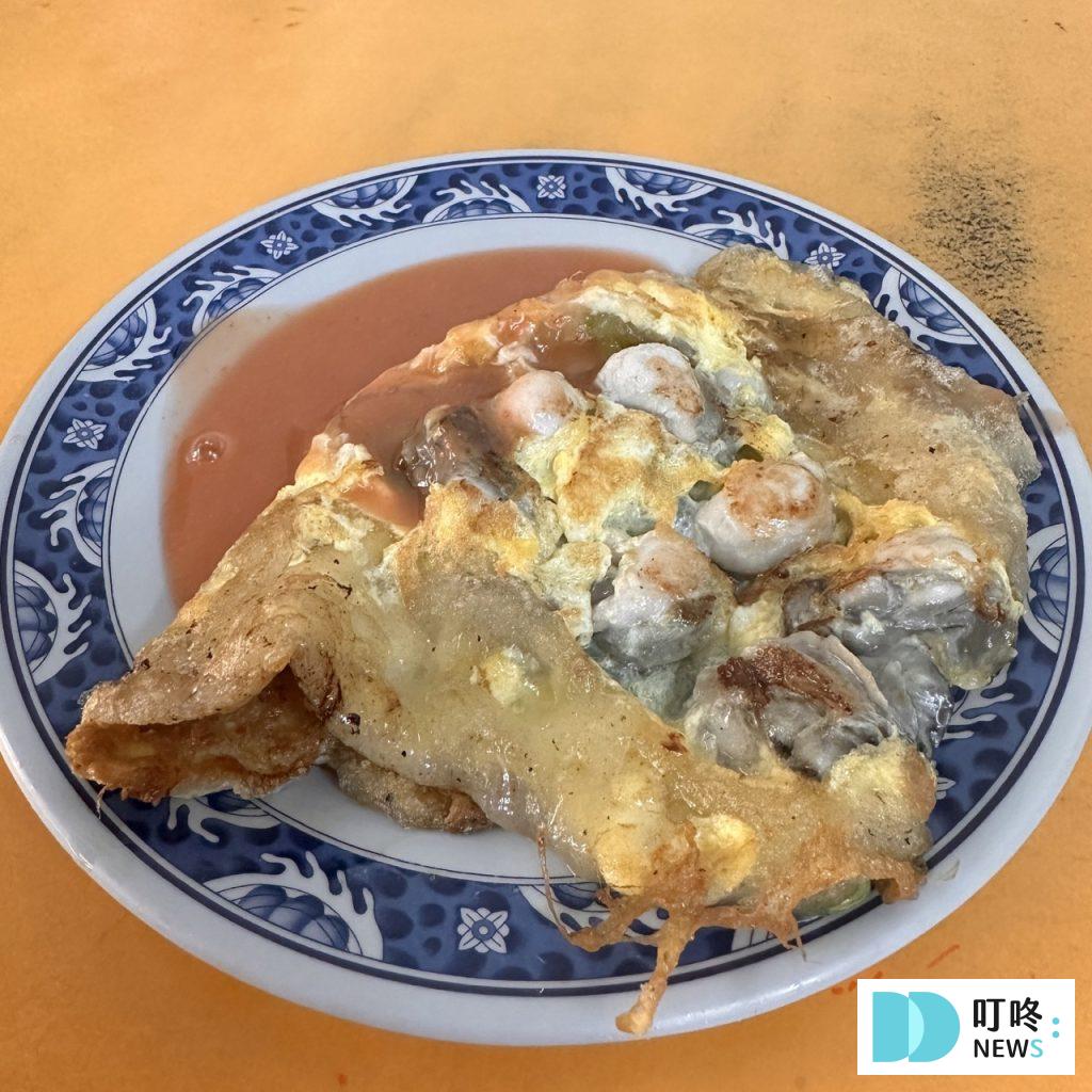 【士林夜市美食推薦】top10 美食シーリン!從經典小吃到隱藏美食全攻略! 梅花糕 鳥蛋 魷魚 銅鑼燒 水果 士林夜市美食推薦-明記蚵仔煎2