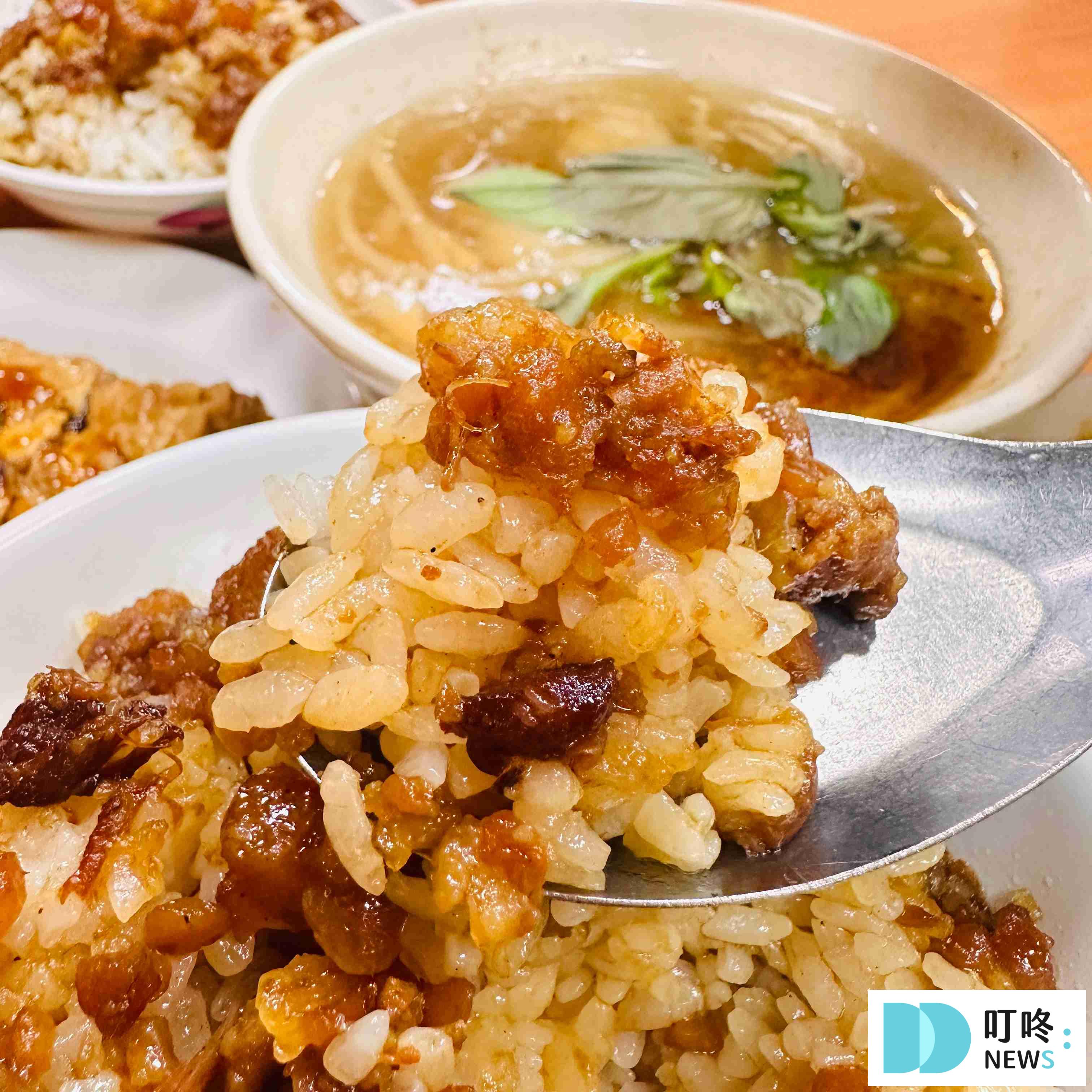 【黃記魯肉飯】2025台北必比登新上榜|晴光市場旁的排隊美食!魯肉飯、花枝焿、小菜開箱! 黃記滷肉飯_滷肉飯2