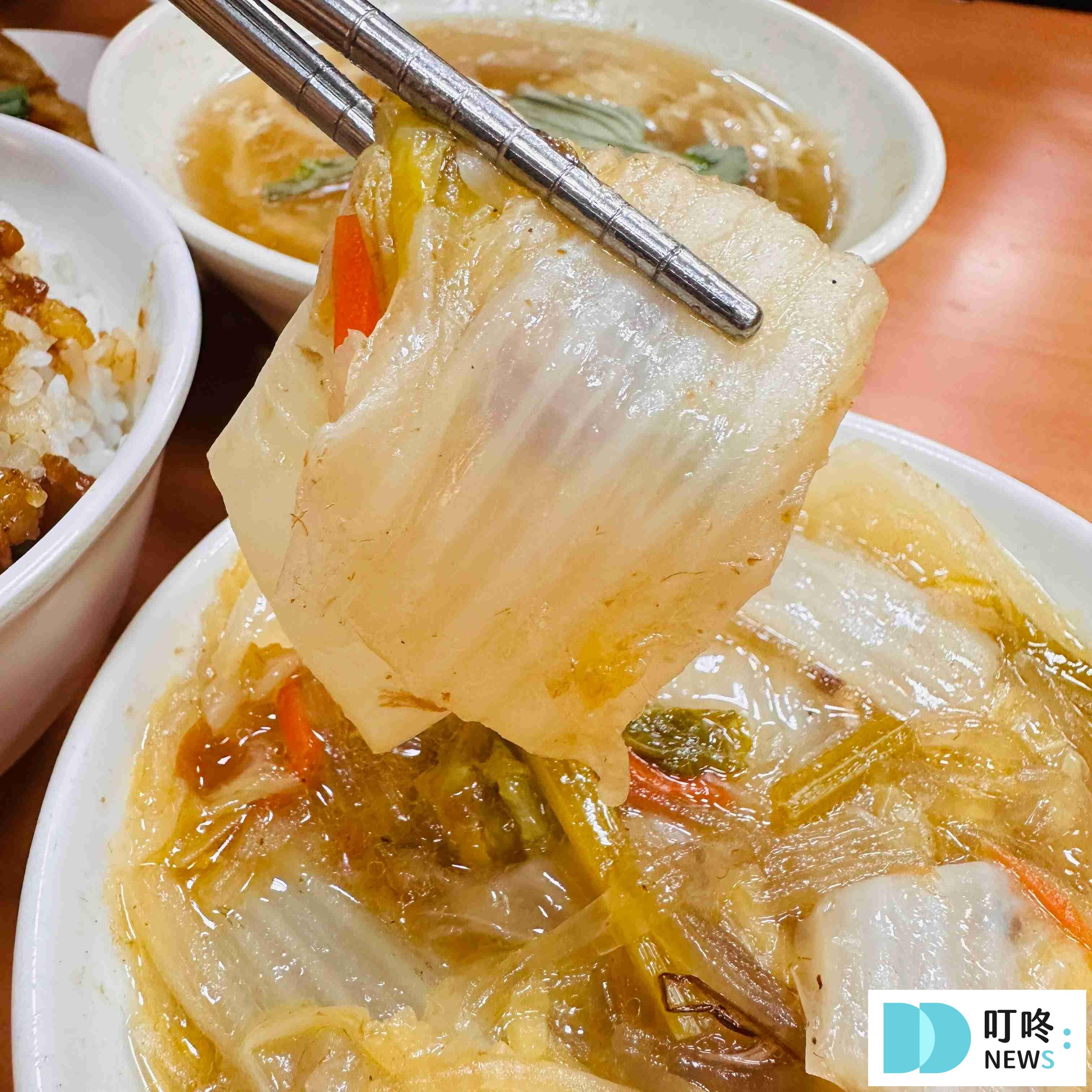 【黃記魯肉飯】2025台北必比登新上榜|晴光市場旁的排隊美食!魯肉飯、花枝焿、小菜開箱! 黃記滷肉飯_滷白菜2