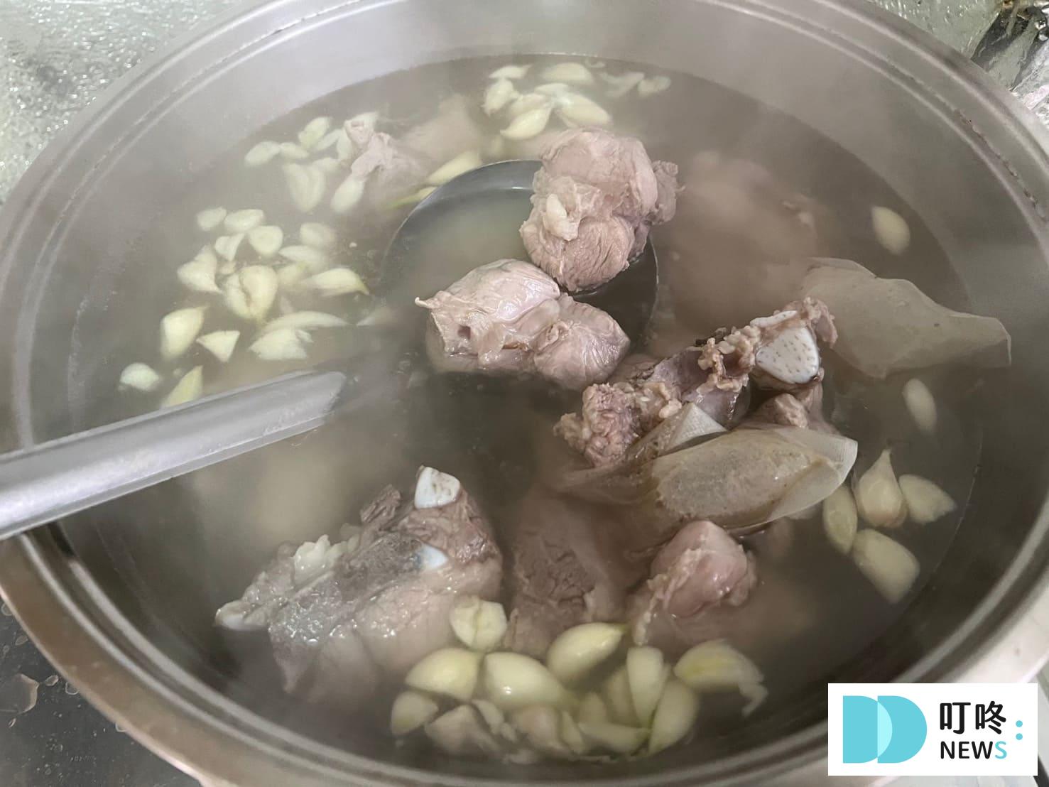 松發肉骨茶包|真實開箱心得評價,新加坡必吃肉骨茶怎麼煮、哪裡買一次看 叮咚News|分享新奇與樂趣