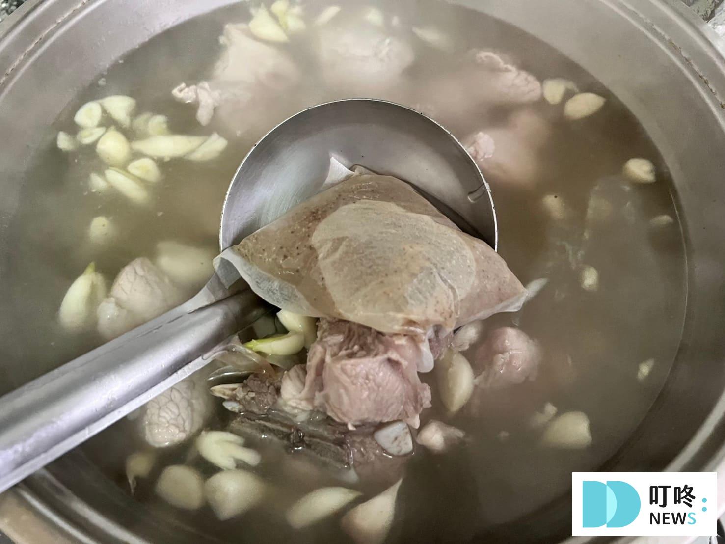 松發肉骨茶包|真實開箱心得評價,新加坡必吃肉骨茶怎麼煮、哪裡買一次看 叮咚News|分享新奇與樂趣