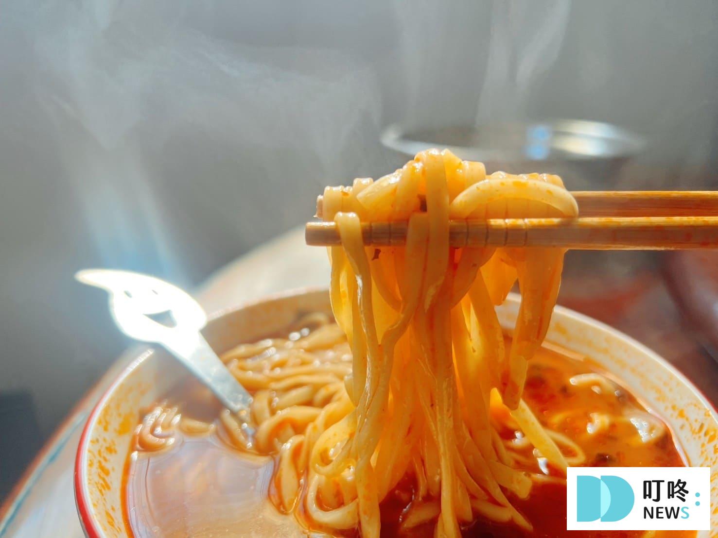 詹麵茄燒湯麵|真實開箱評價,網推必買湯麵,怎麼烹調、哪裡買一次看 叮咚News|分享新奇與樂趣